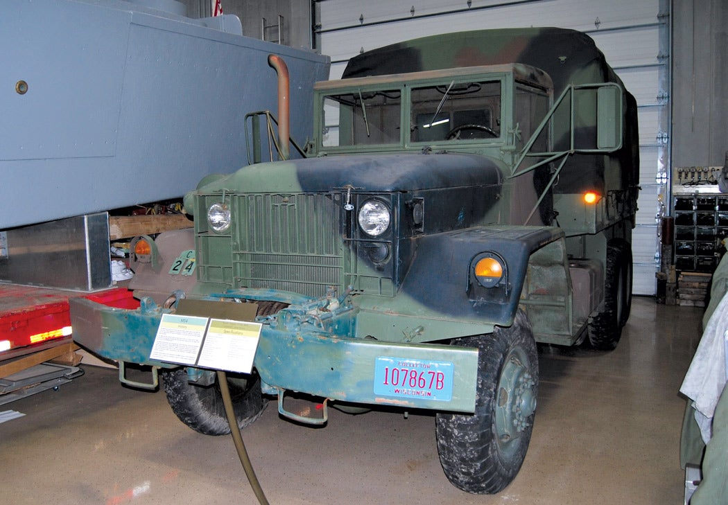 photo-05-m-54-five-ton-truck.jpg