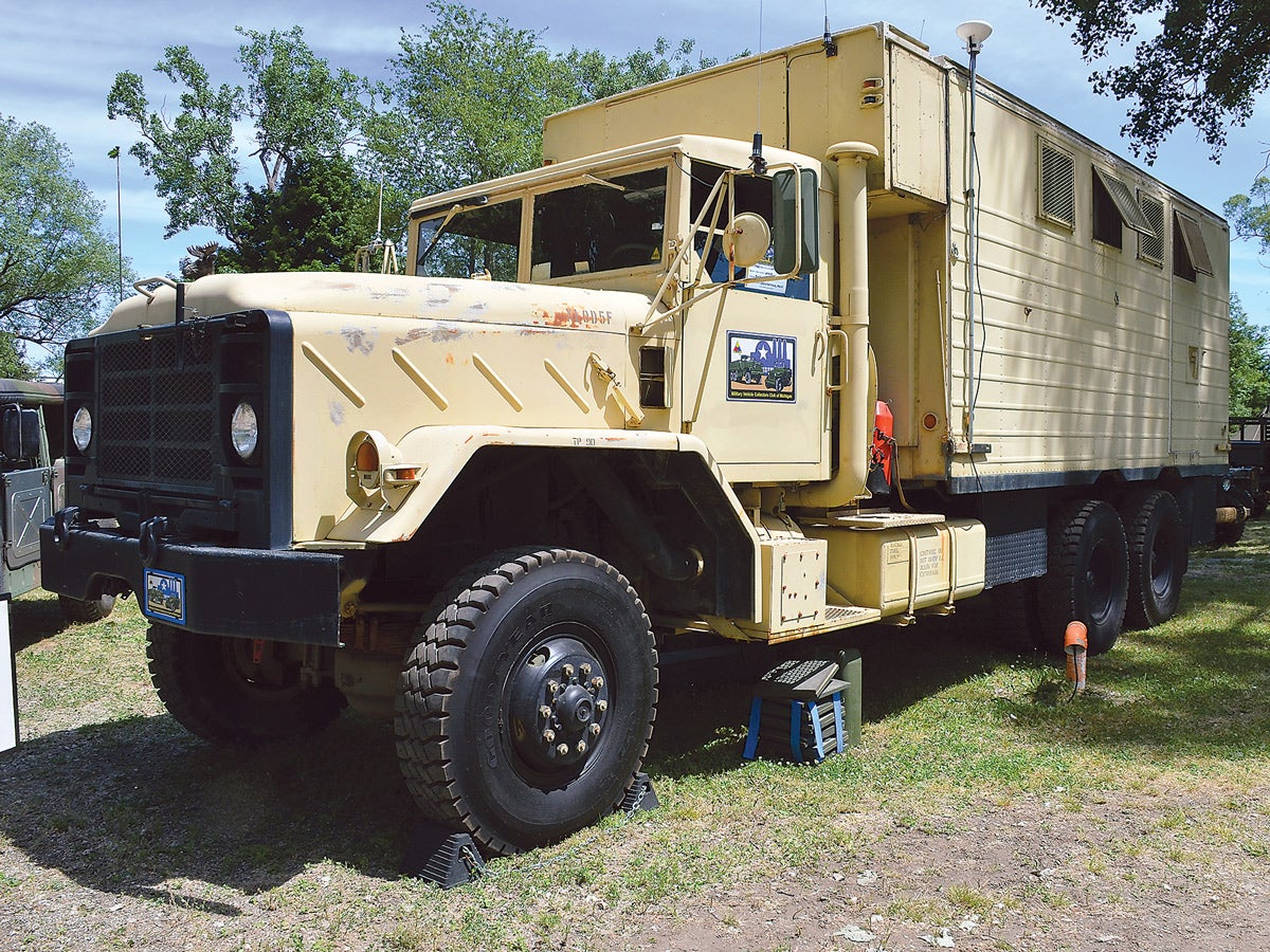 sri24-m934-bn-8503b-mv.jpg